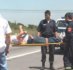 20/12/2007: UN LESIONADO EN UN ACCIDENTE EN LA RUTA 6.  El motociclista result� lesionado luego de caer de su rodado. 