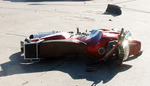 05/01/2008: Un lesionado al chocar un auto y una moto.  La moto sufri� importantes da�os producto del fuerte impacto. 