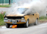 09/02/2008: Se incendi� un auto en la Colectora Yaqueme.  El auto comienza a incendiarse cuando iba a andando. 