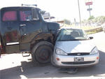 Tres heridos: Choque entre un cami�n y un auto en la rotonda de Av. 6 de Julio y Ruta 9
